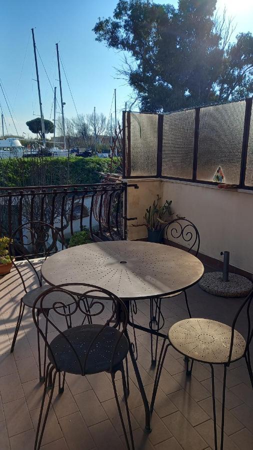 A Santy'S House 1Piano-No Lift-Shuttle A Pagamento-Raggiungibile A Piedi Aeroporto-Fermata Bus Fiera Di Roma A 3 Minuti-Air Condiz Ed Extra Bed For A Fee A Pagamento Apartment ฟิวมิชีโน ภายนอก รูปภาพ